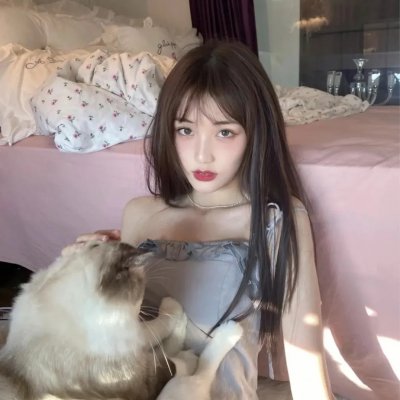 穿一只红鞋的男人